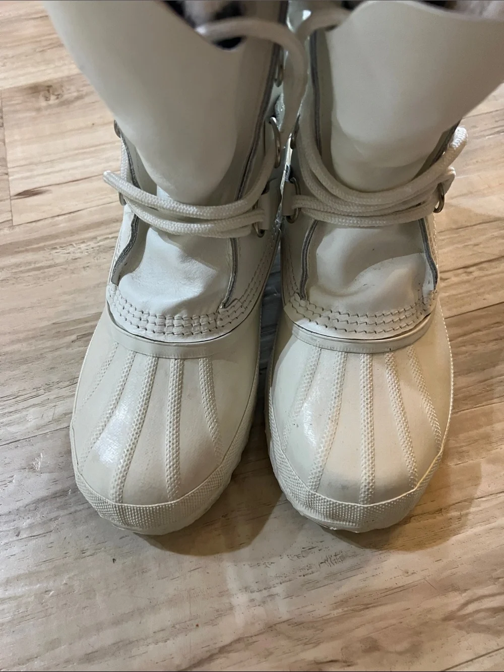 Vintage Sorel Manitou Women's Winter Boots in Off-White with Faux Fur Cuff